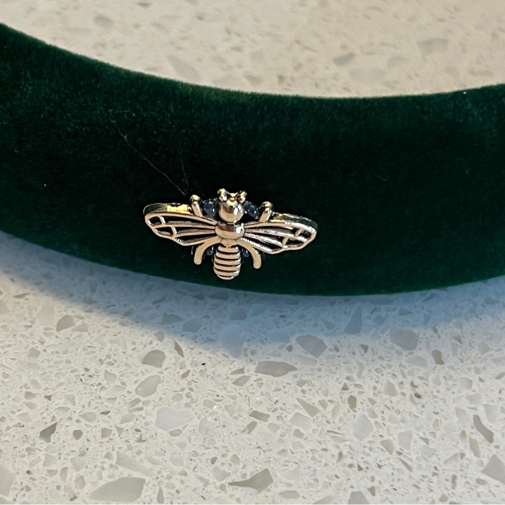 Elegant Green Velvet Headband with Gold Bee Accents - Picture 6 of 11